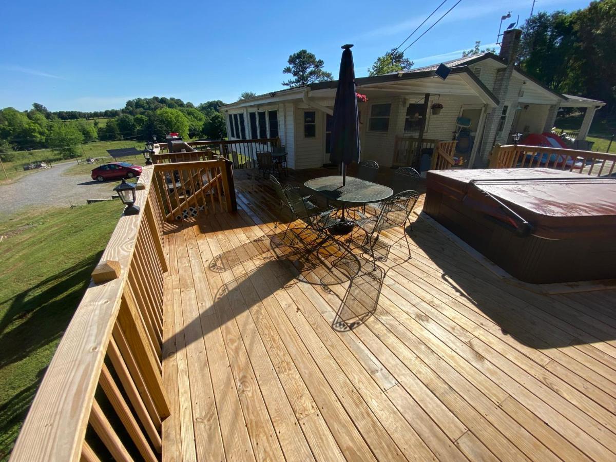 Apartment In The Country Etowah 外观 照片
